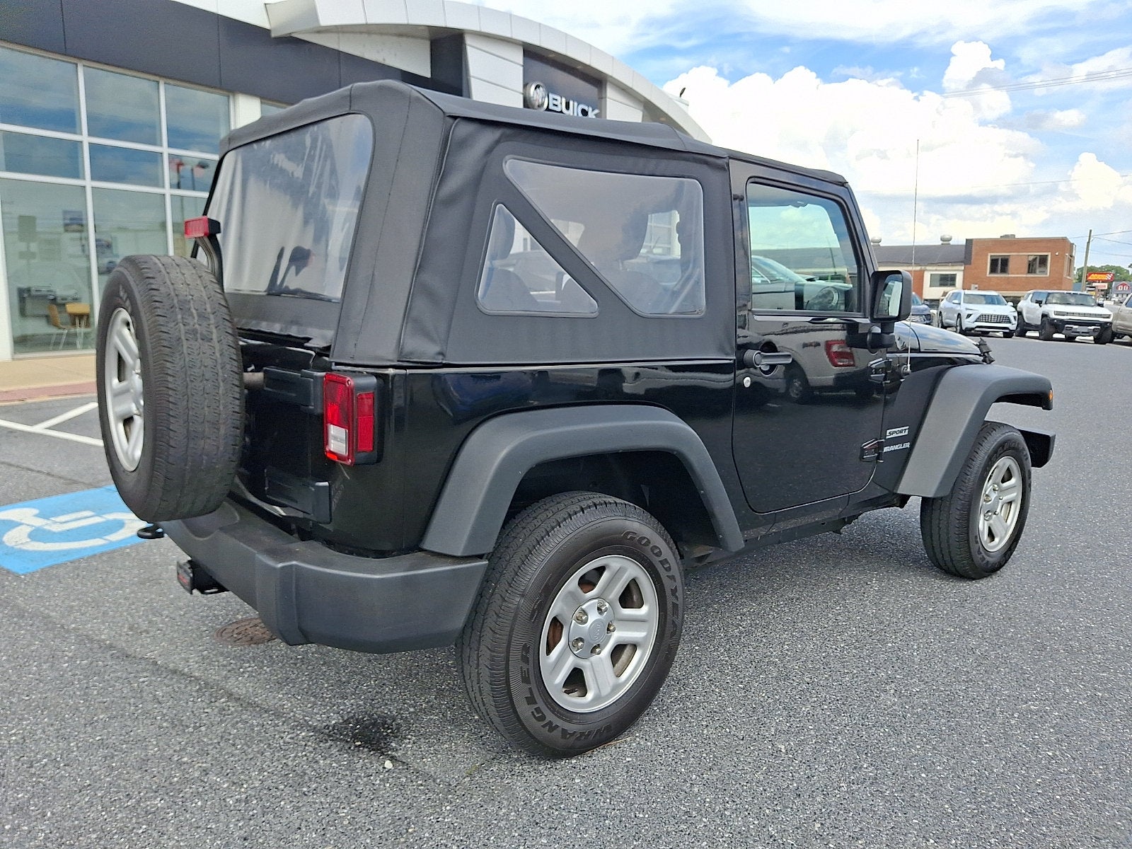 2017 Jeep Wrangler Sport