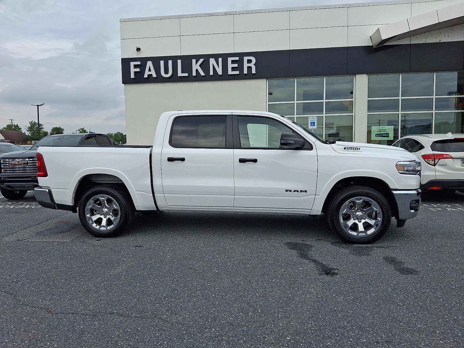 2026 RAM 1500 Big Horn Crew Cab 4x4 5'7" Box