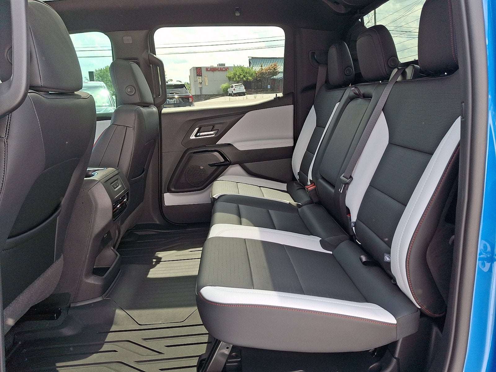 2025 Chevrolet Silverado EV RST - Max Range