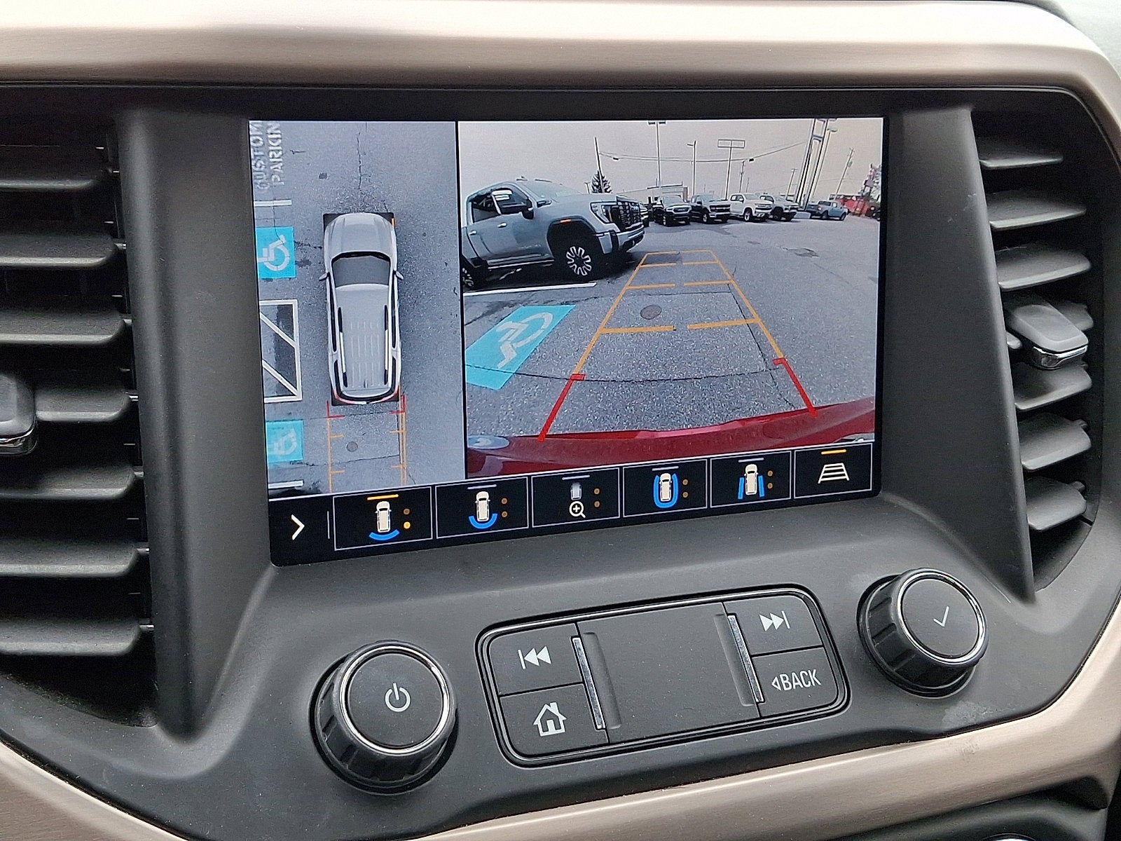 2020 GMC Acadia Denali