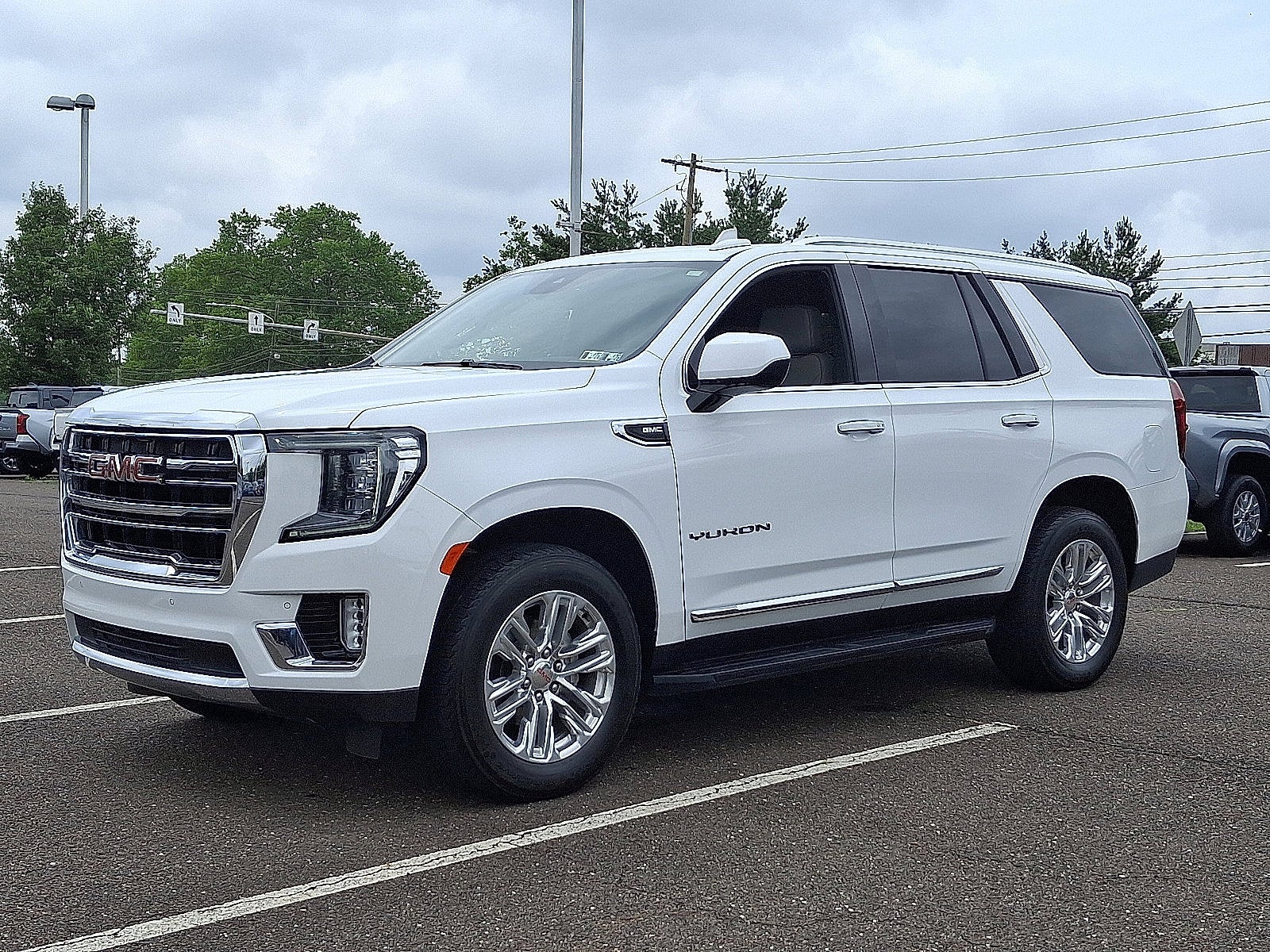 2024 GMC Yukon SLT