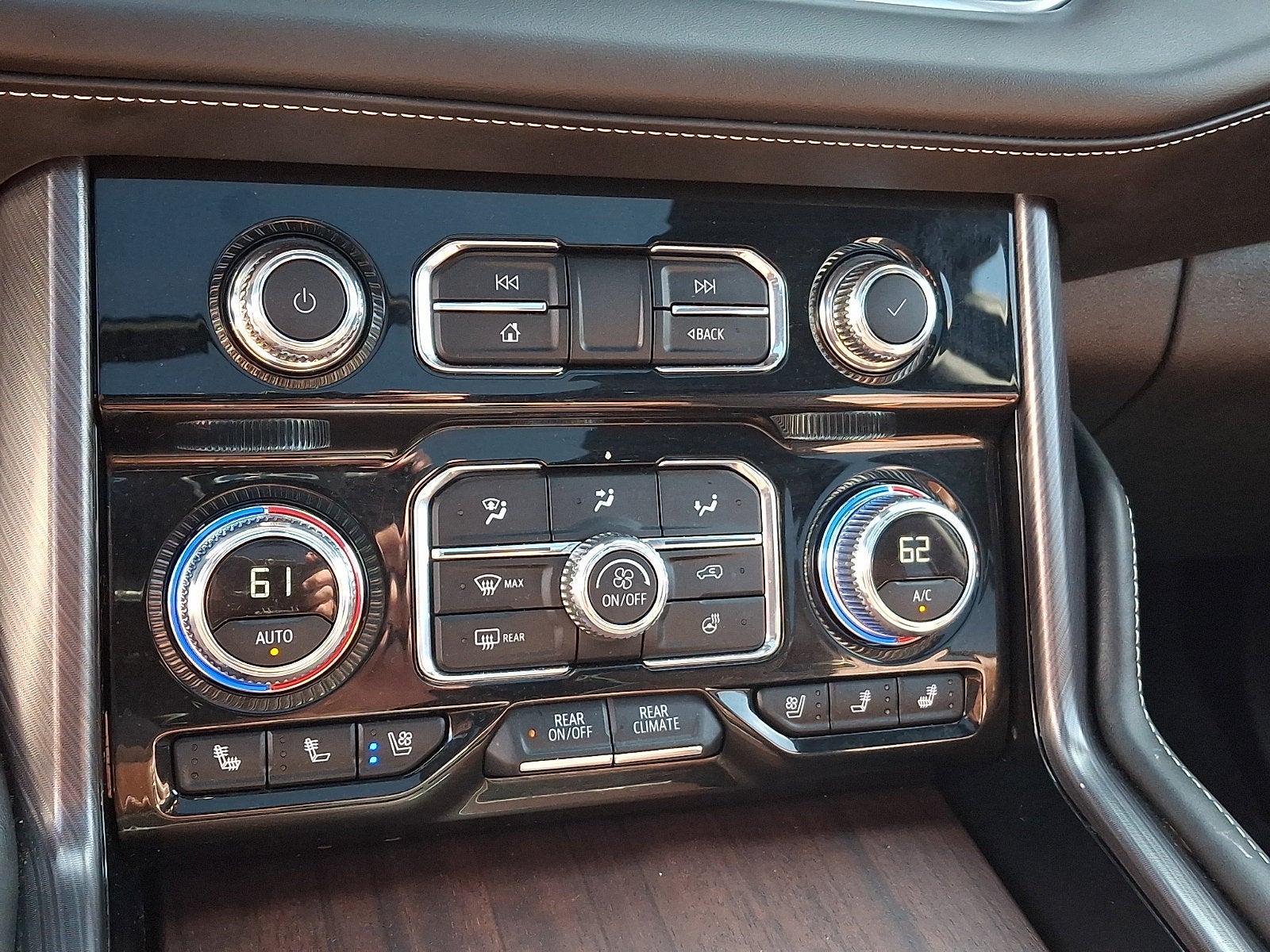 2024 GMC Yukon Denali Ultimate