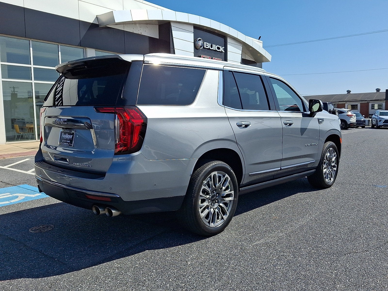 2024 GMC Yukon Denali Ultimate