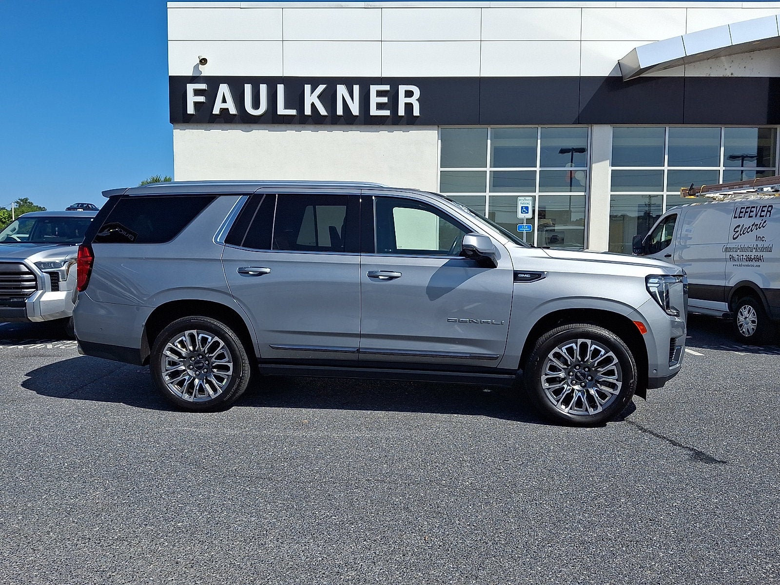 2024 GMC Yukon Denali Ultimate