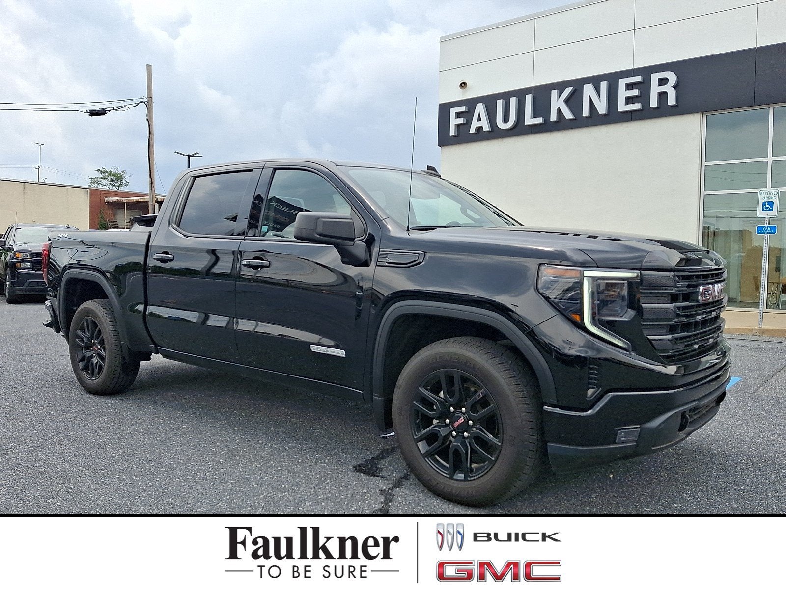 2023 GMC Sierra 1500 Elevation