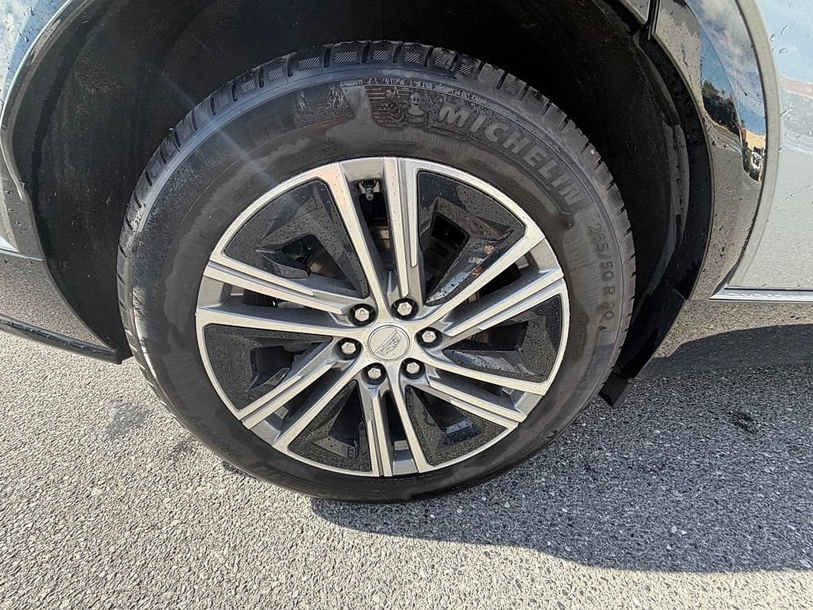 2024 Cadillac LYRIQ Luxury 1