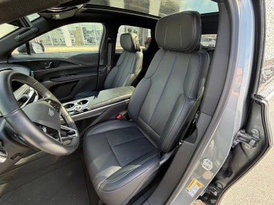 2024 Cadillac LYRIQ Luxury 1
