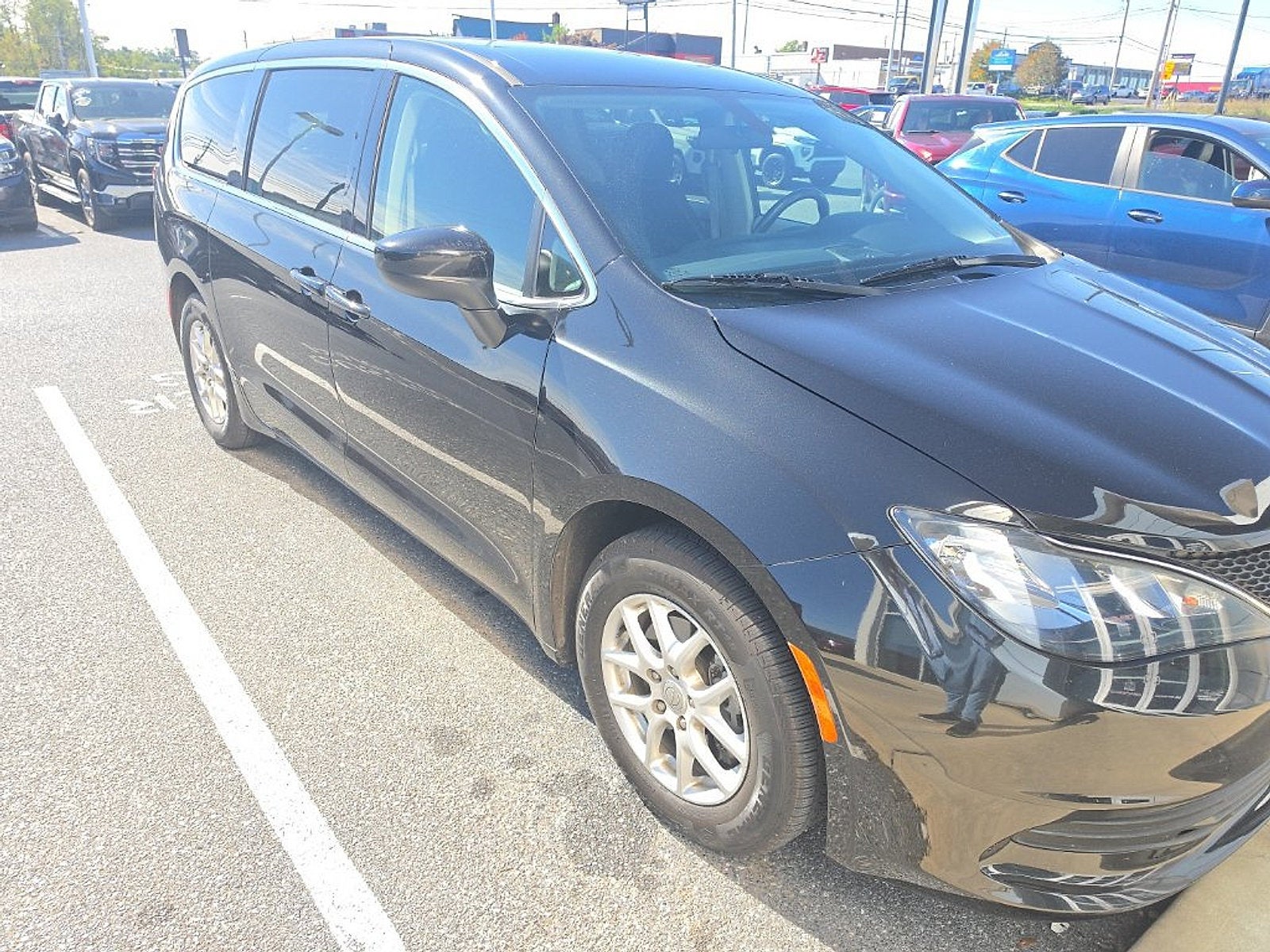 2020 Chrysler Voyager LX