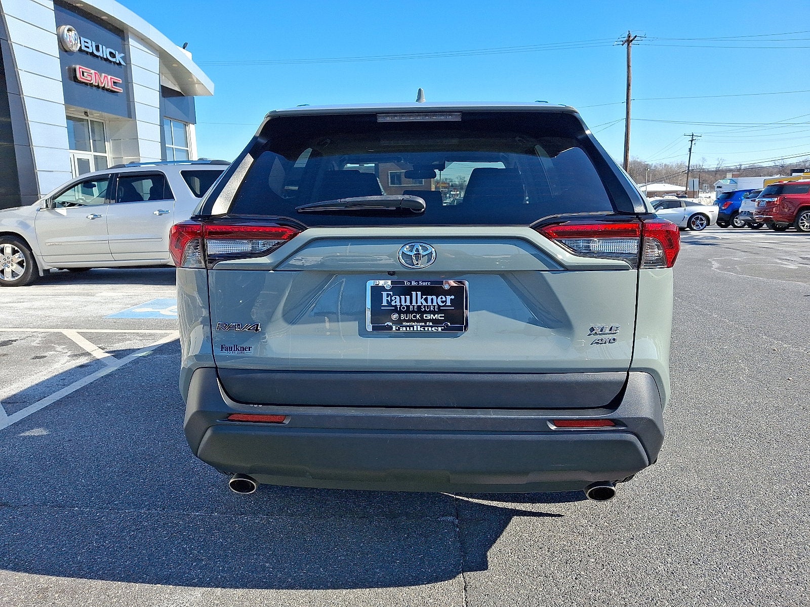 2023 Toyota RAV4 XLE