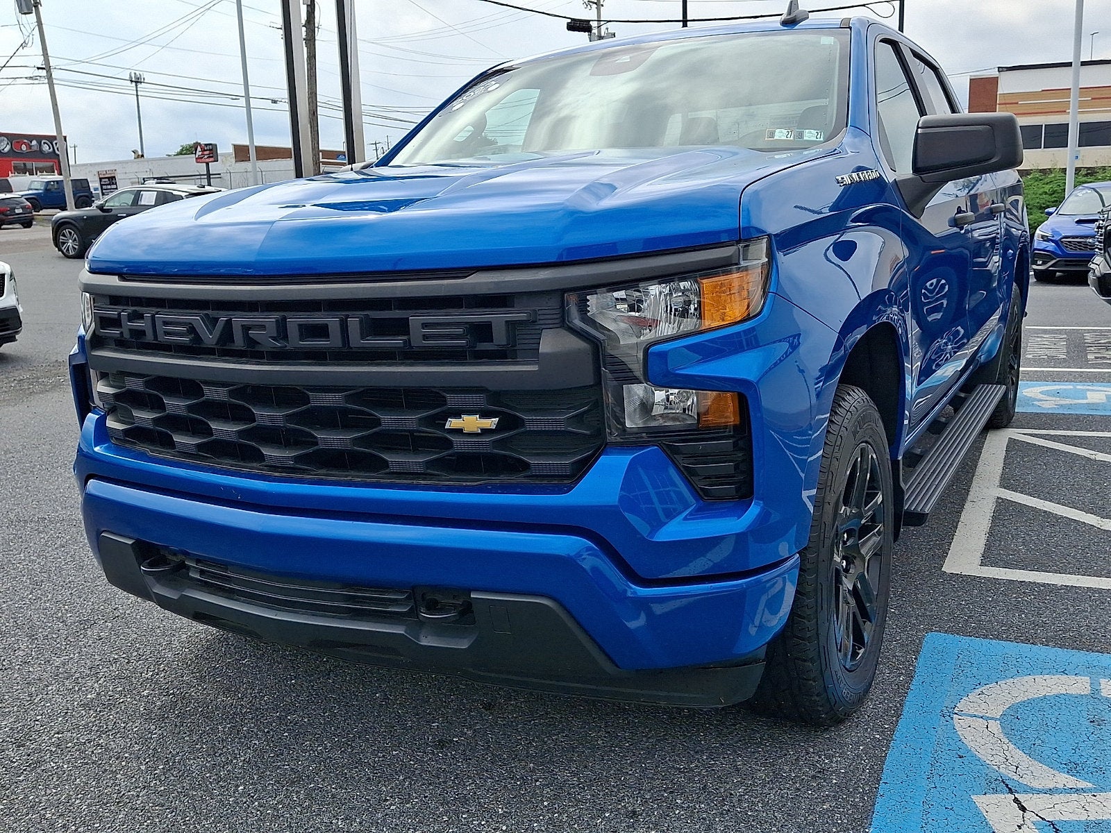 2023 Chevrolet Silverado 1500 Custom