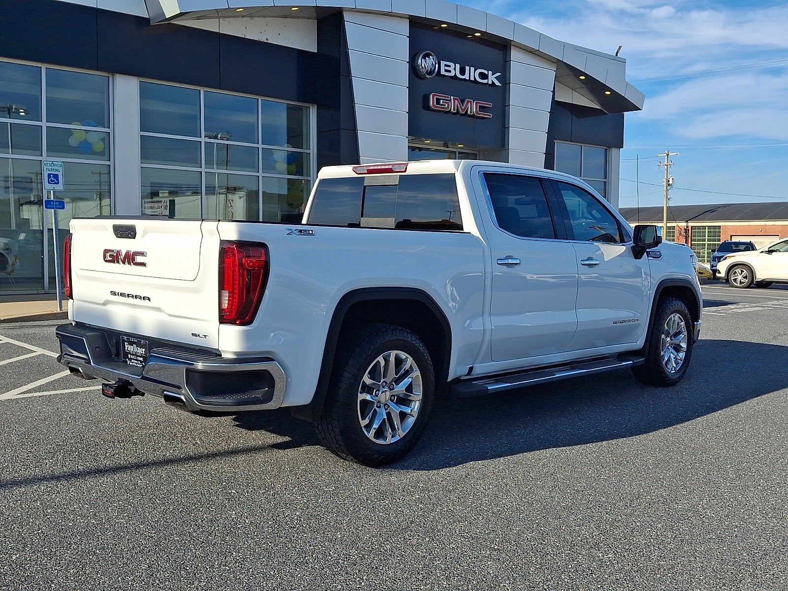2019 GMC Sierra 1500 SLT