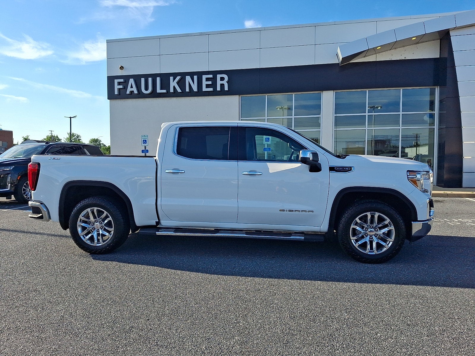 2019 GMC Sierra 1500 SLT