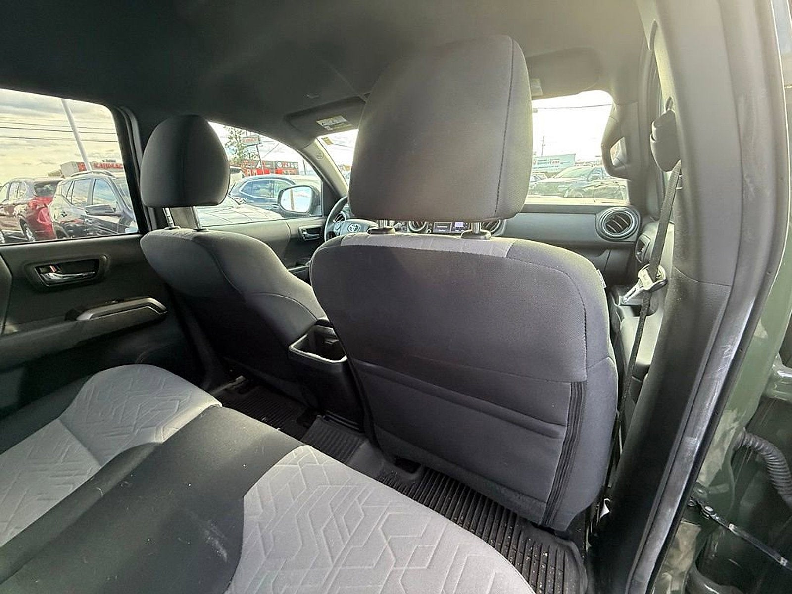 2022 Toyota Tacoma 4WD SR