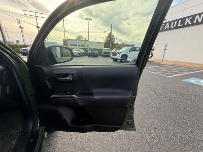2022 Toyota Tacoma 4WD SR