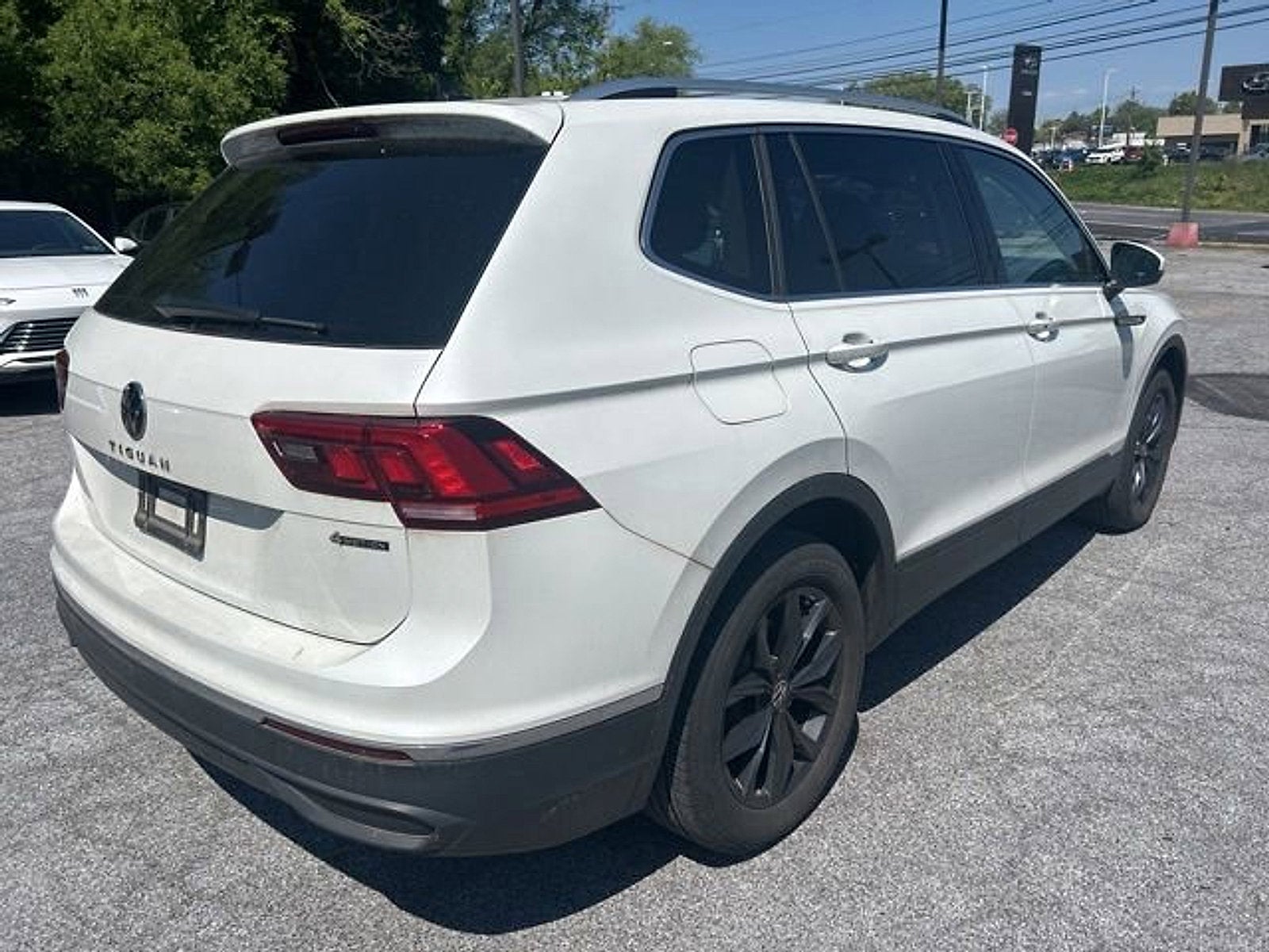 2023 Volkswagen Tiguan SE