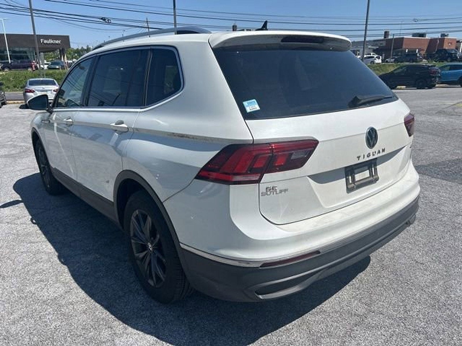 2023 Volkswagen Tiguan SE