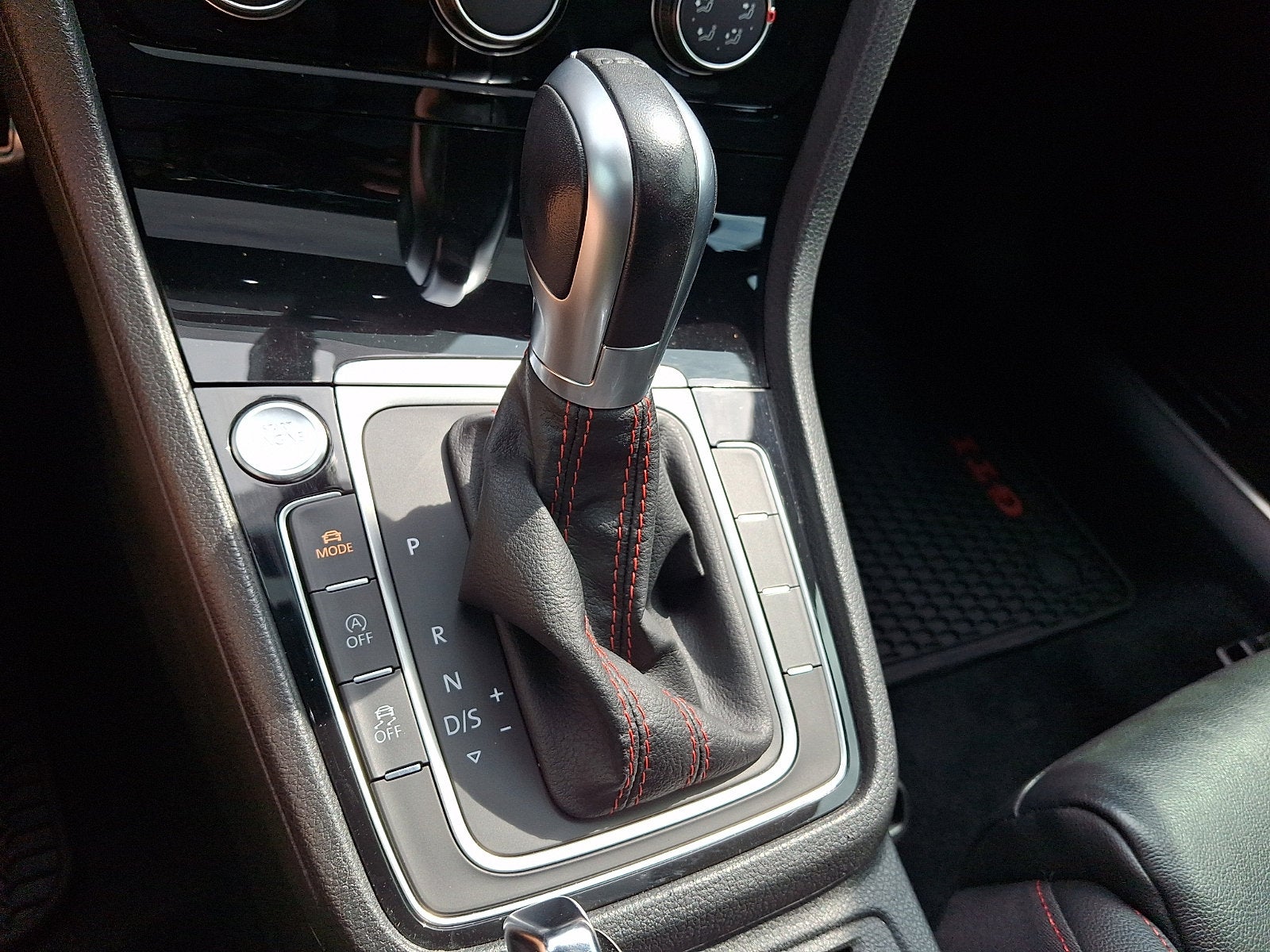 2019 Volkswagen Golf GTI 2.0T SE