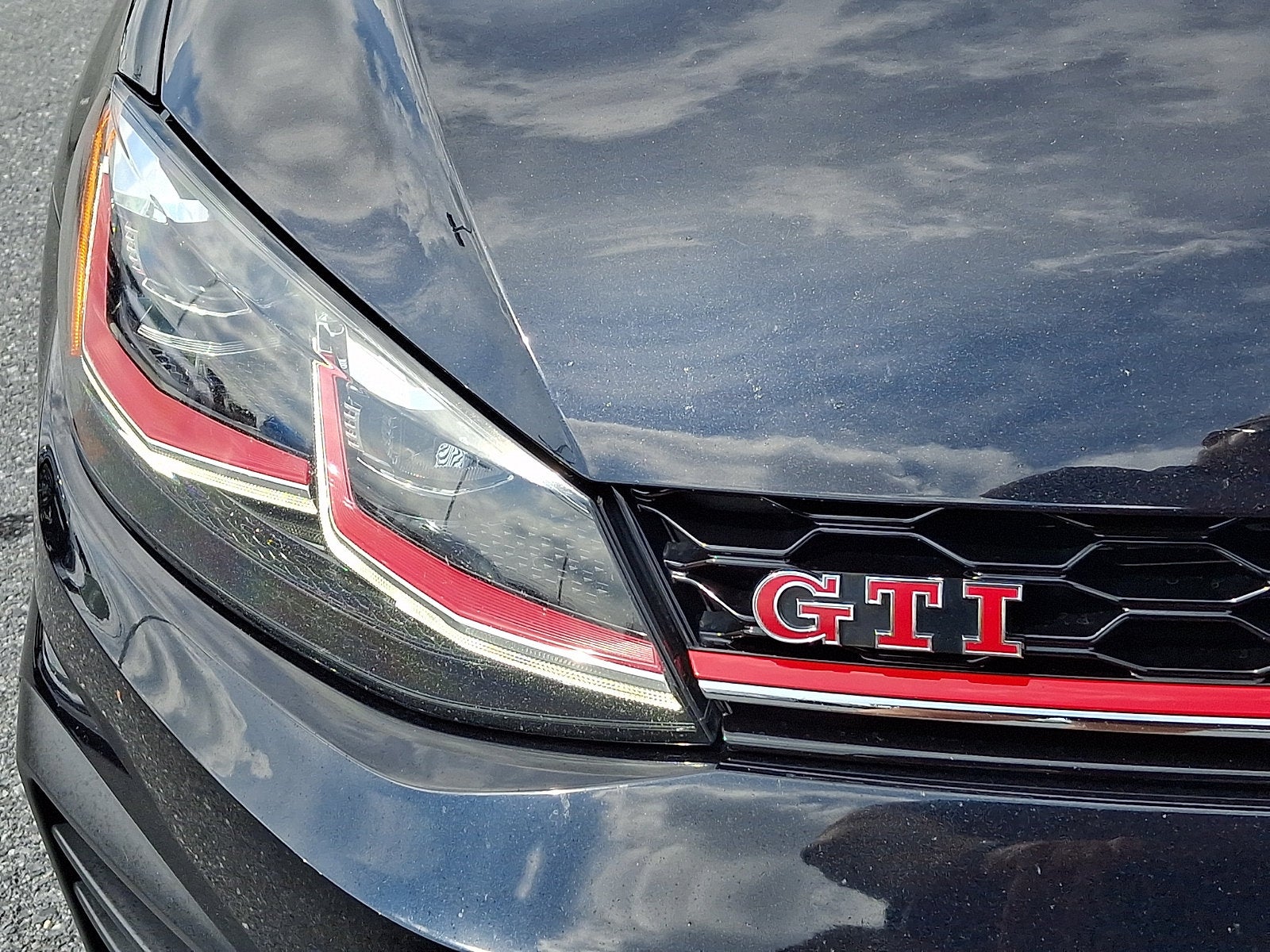 2019 Volkswagen Golf GTI 2.0T SE