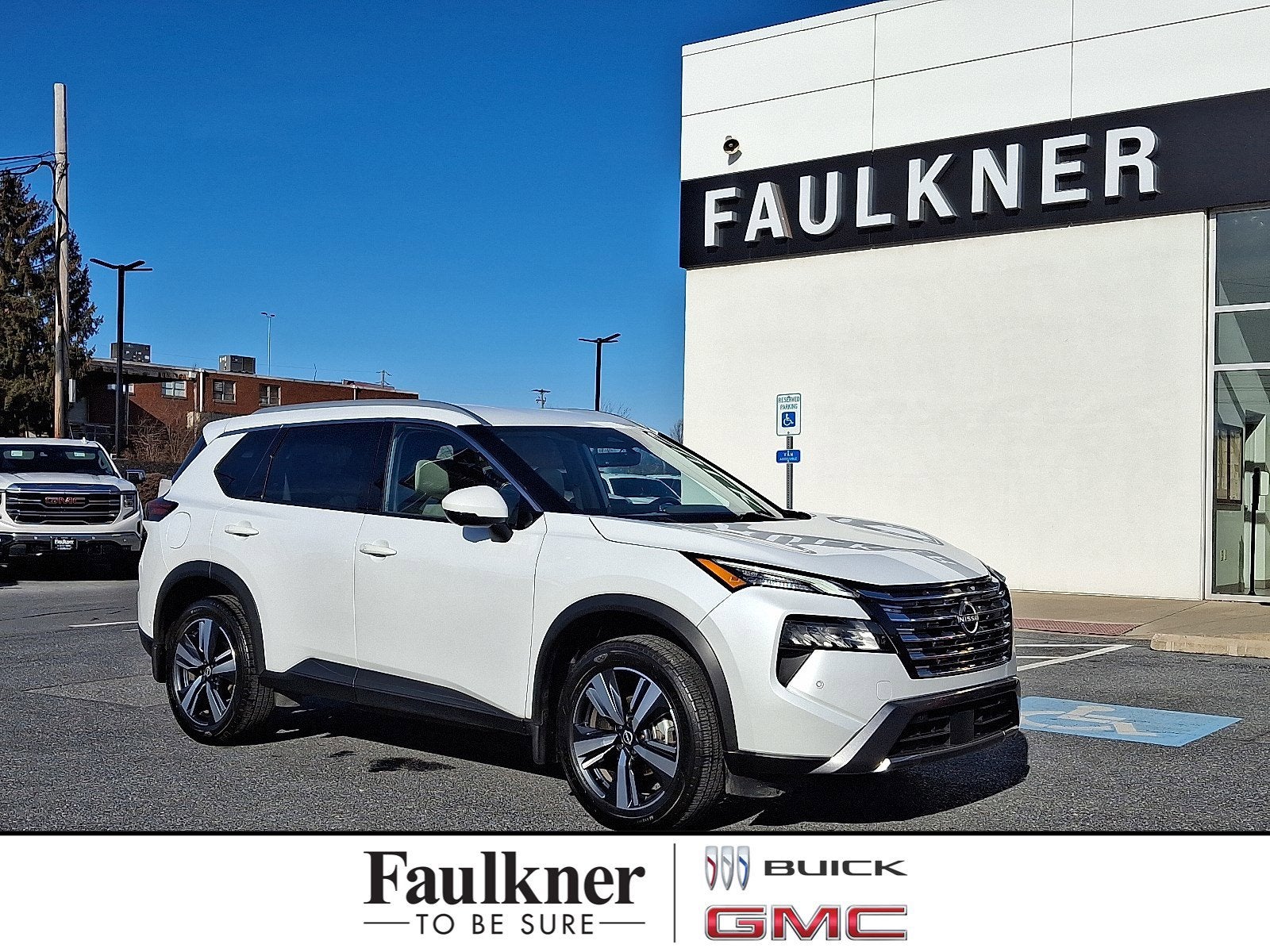 2024 Nissan Rogue SL