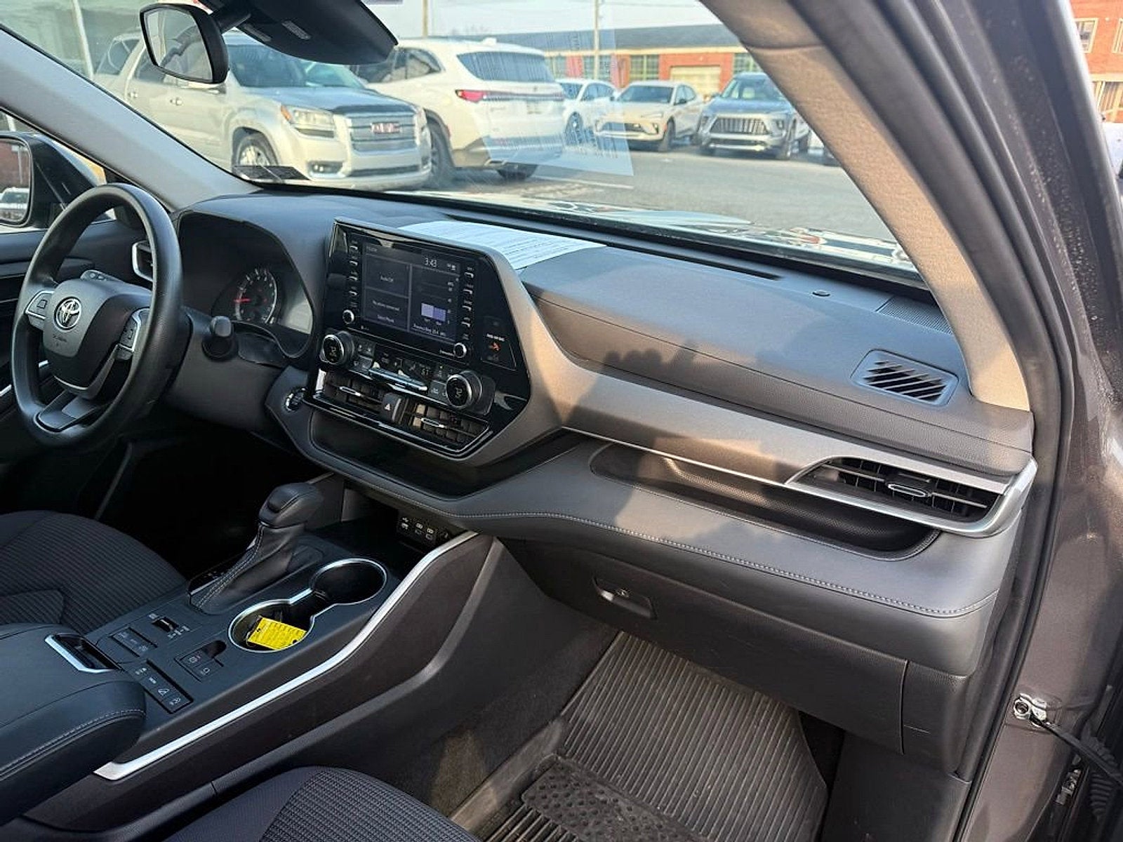 2022 Toyota Highlander L