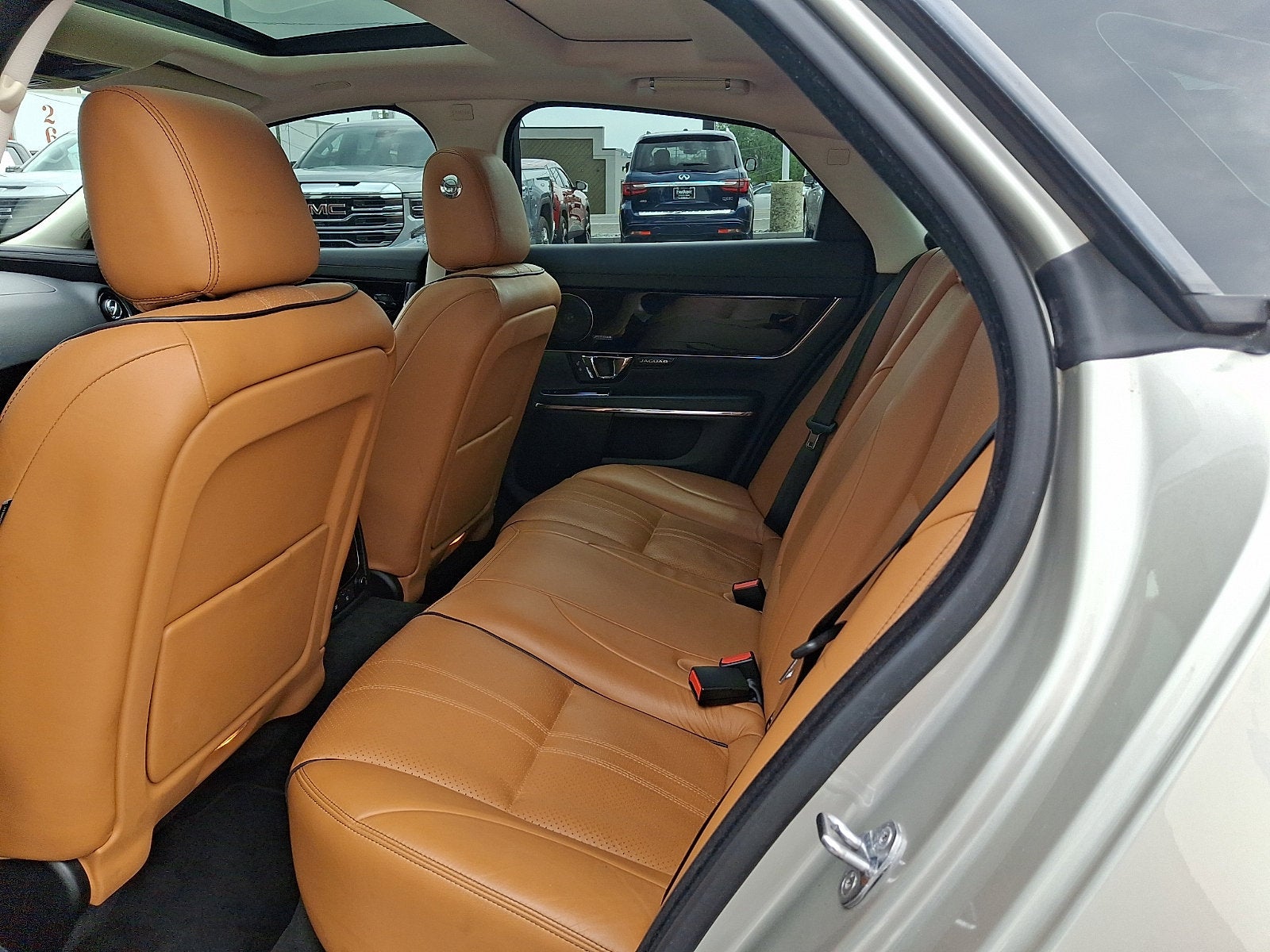 2016 Jaguar XJ R-Sport
