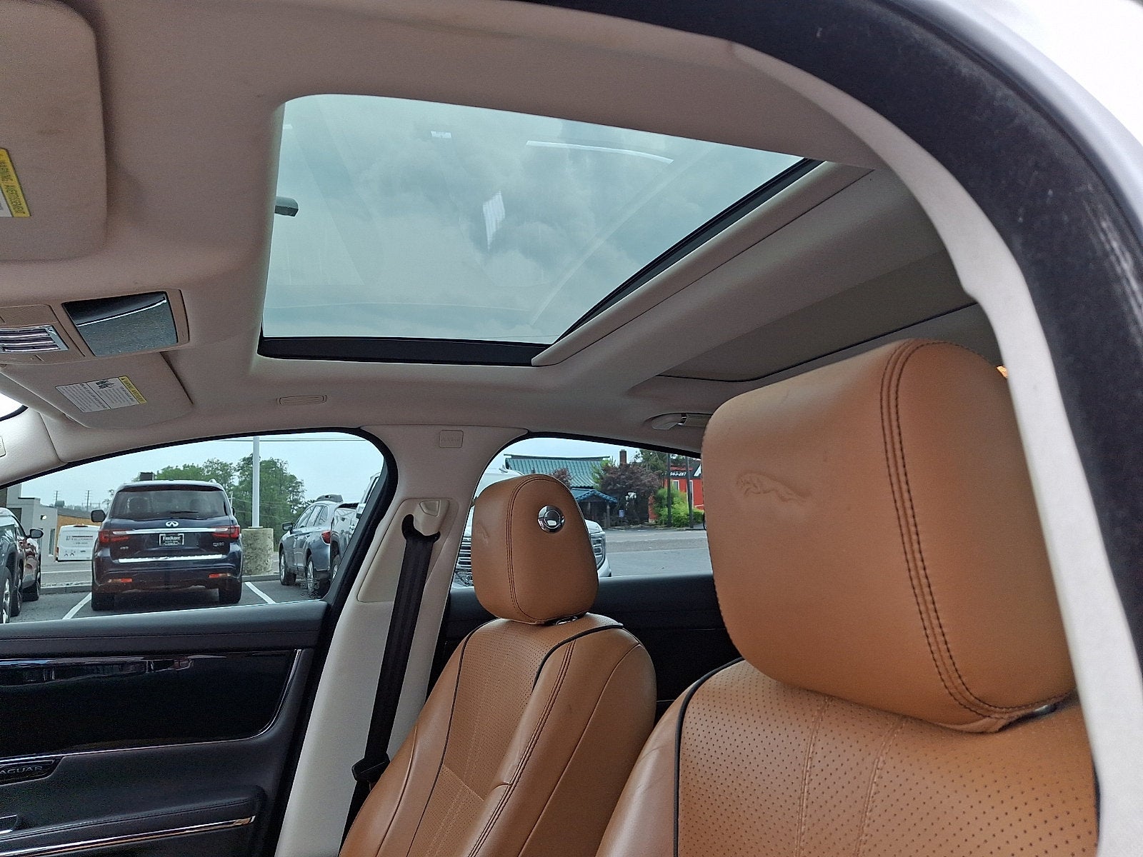 2016 Jaguar XJ R-Sport