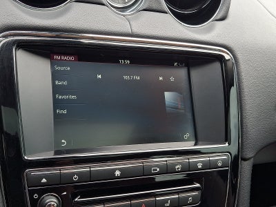 2016 Jaguar XJ R-Sport