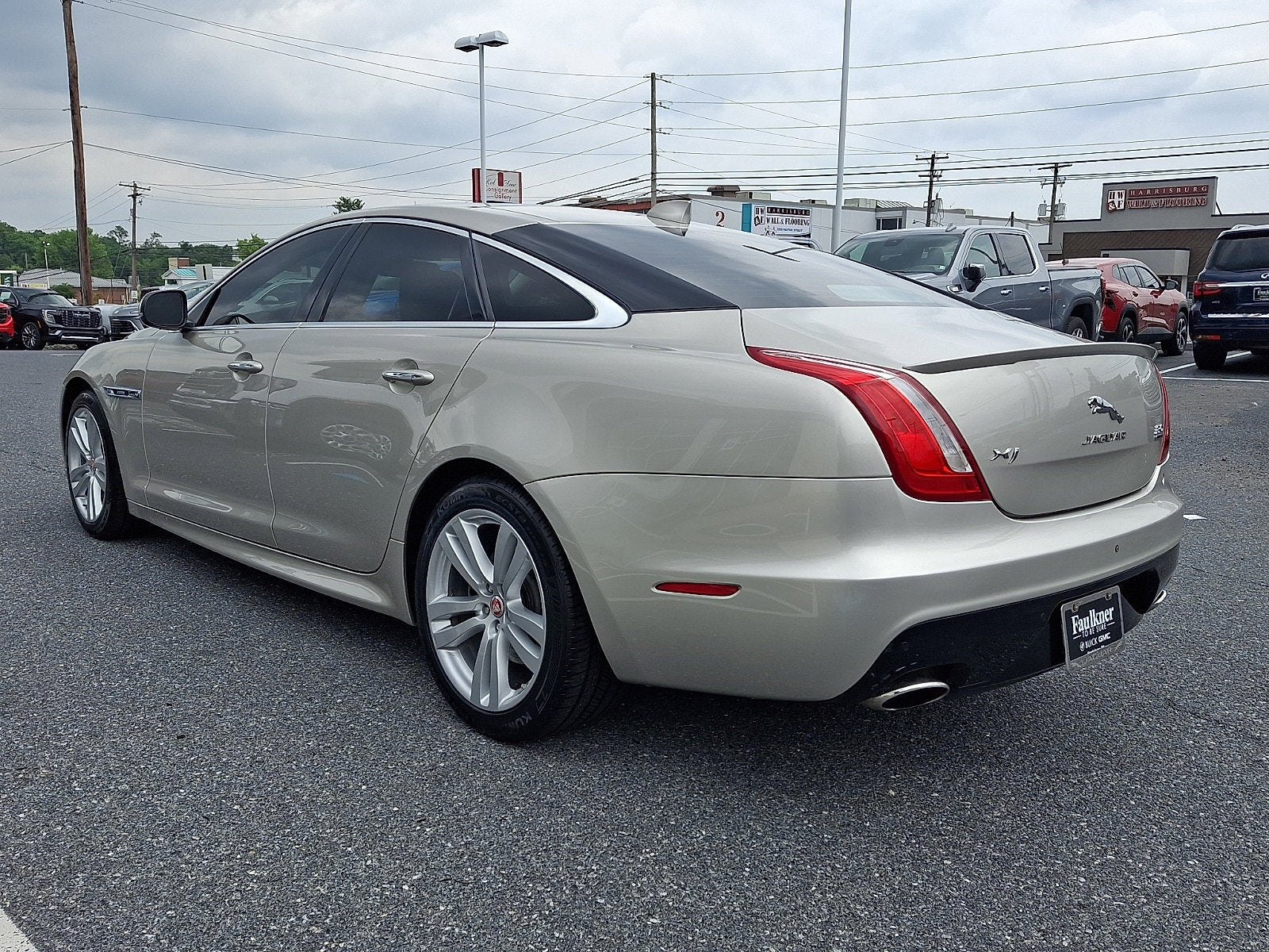 2016 Jaguar XJ R-Sport