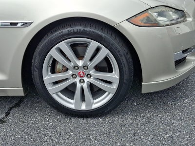 2016 Jaguar XJ R-Sport