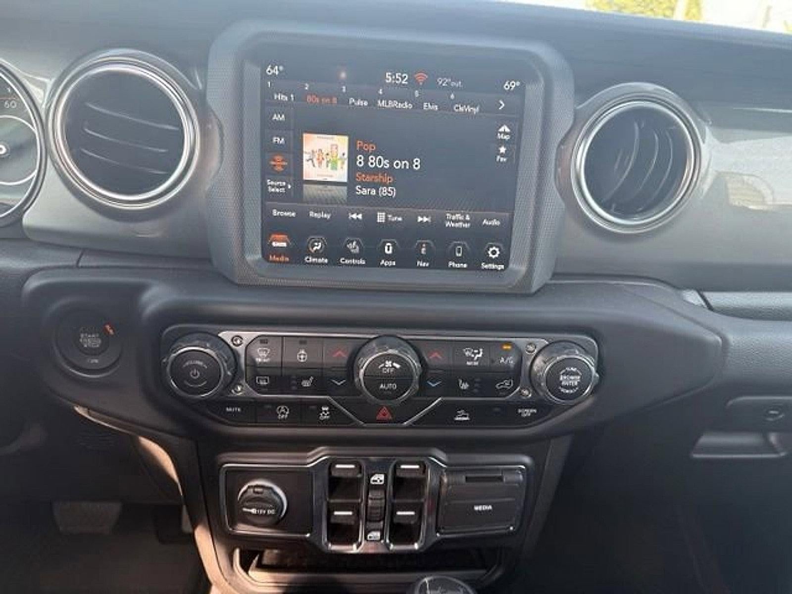2022 Jeep Wrangler Unlimited Sahara 4x4
