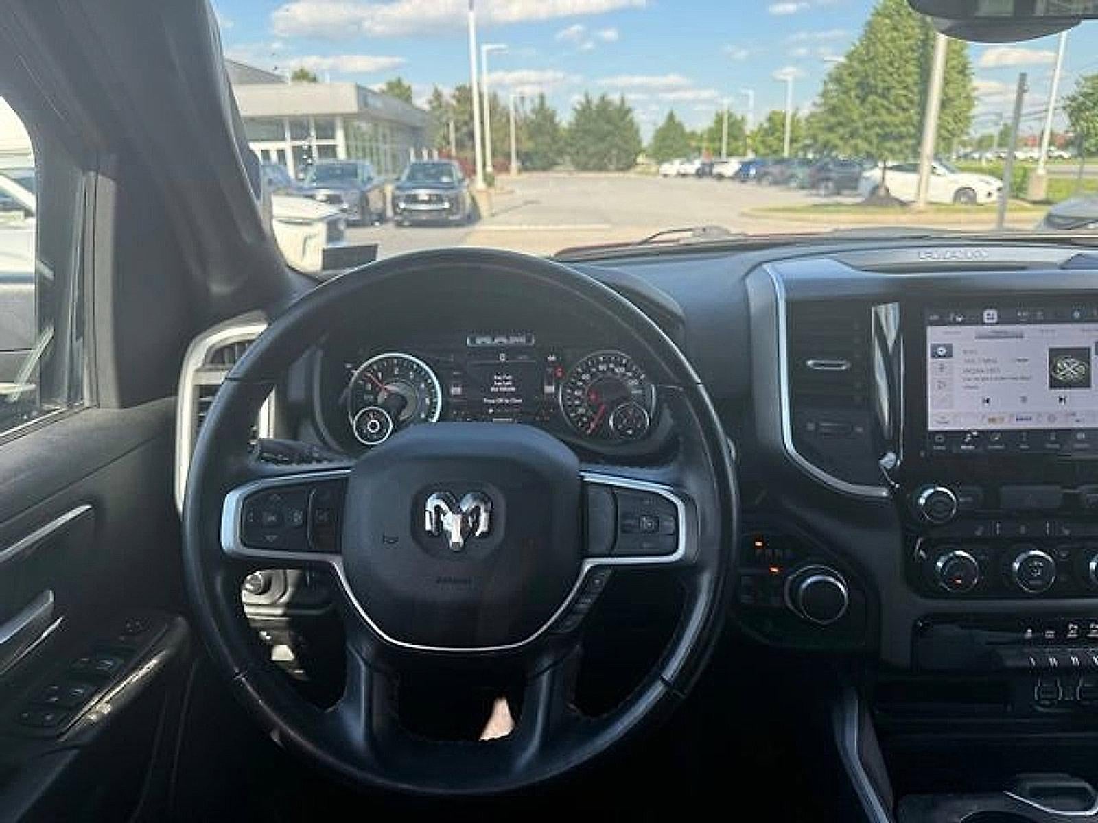 2022 RAM 1500 Big Horn 4x4 Crew Cab 5'7" Box