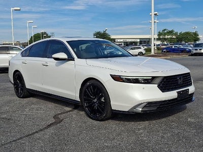 2023 Honda Accord Hybrid Touring Sedan w/o BSI