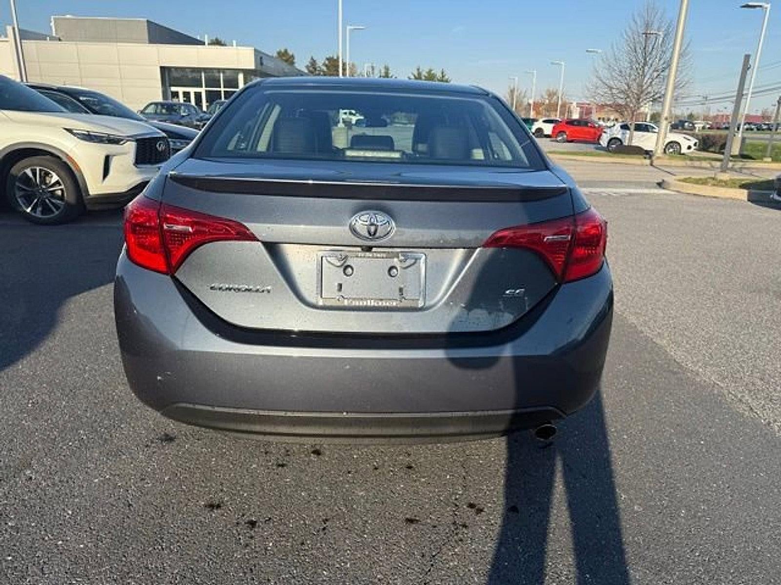2018 Toyota Corolla SE CVT (Natl)