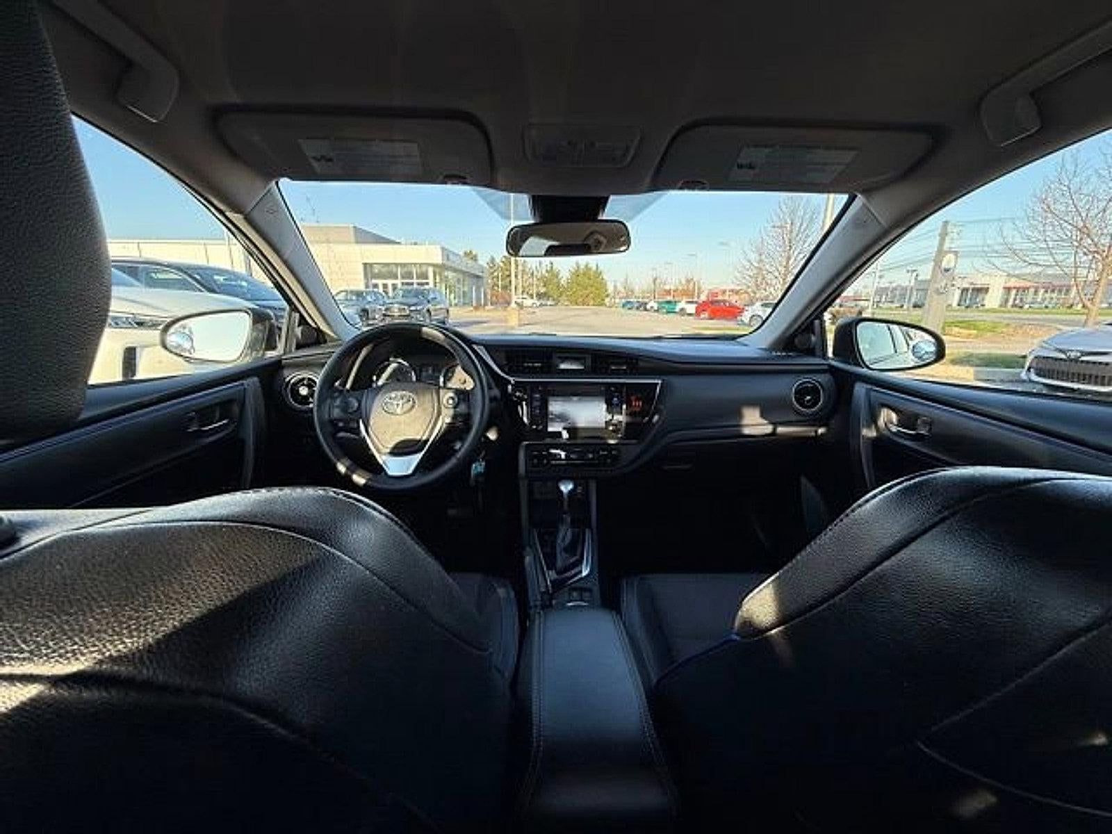 2018 Toyota Corolla SE CVT (Natl)