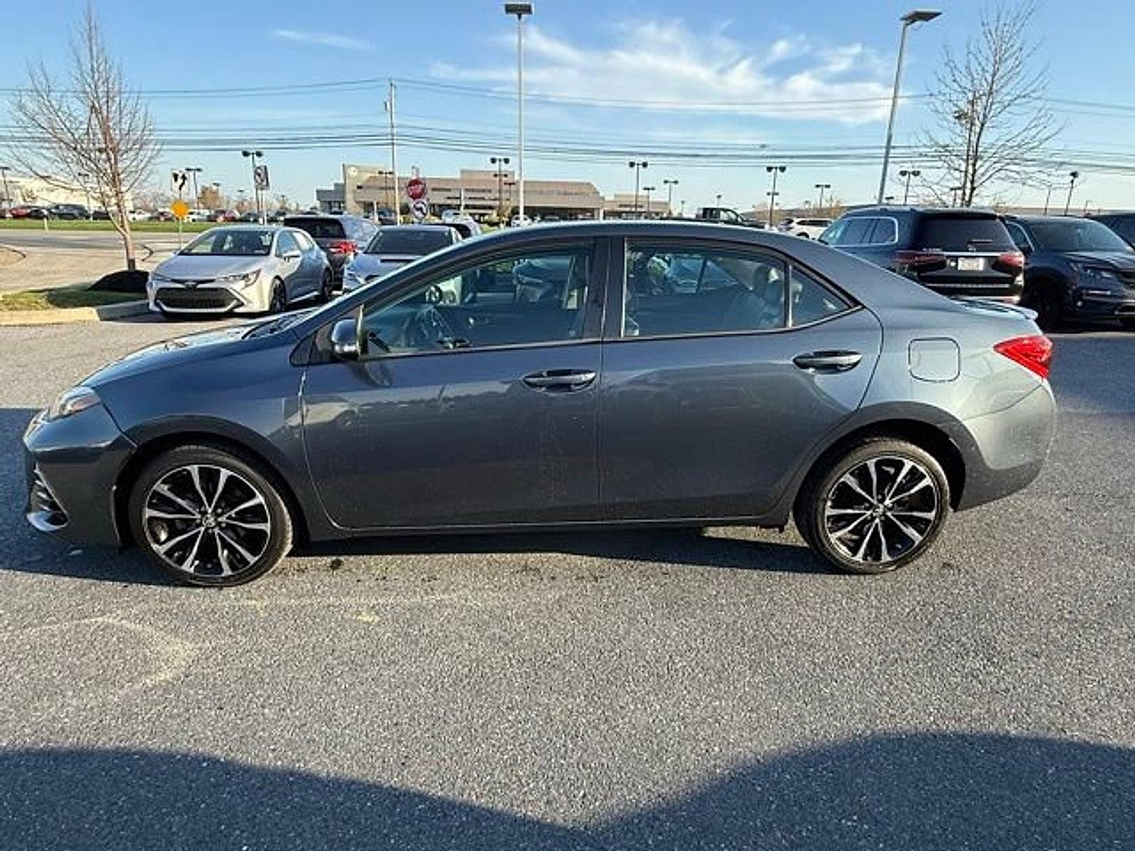 2018 Toyota Corolla SE CVT (Natl)
