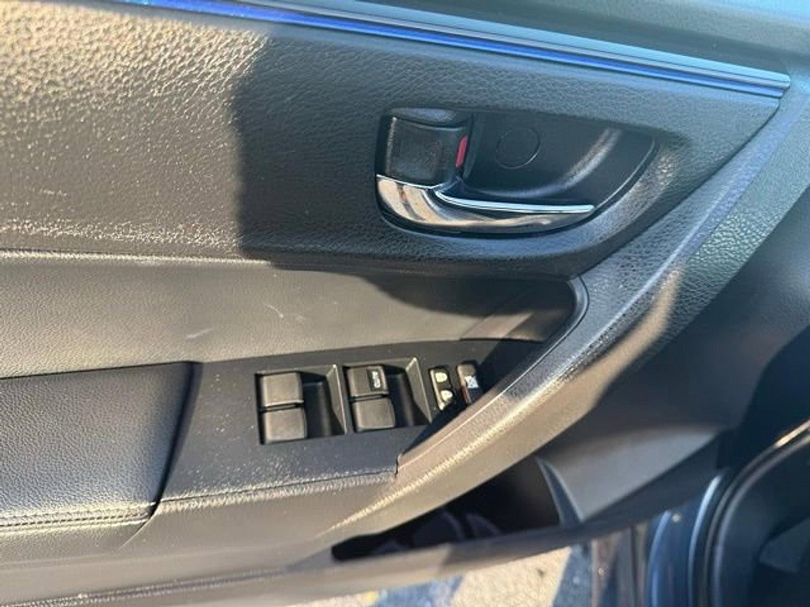 2018 Toyota Corolla SE CVT (Natl)