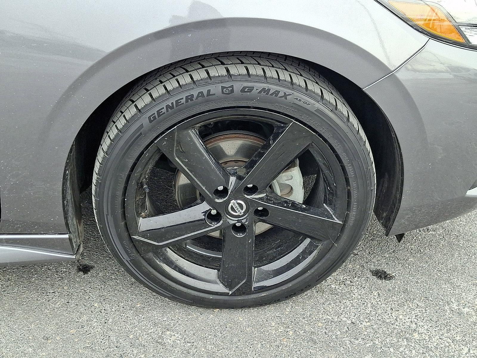 2023 Nissan Sentra SR CVT