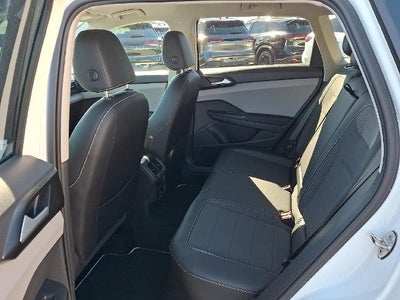 2022 Volkswagen Taos SE 4MOTION