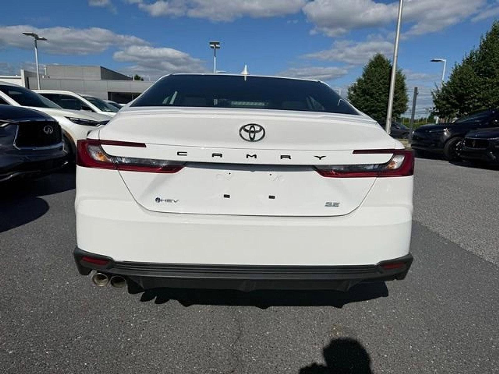 2026 Toyota Camry SE (SE)