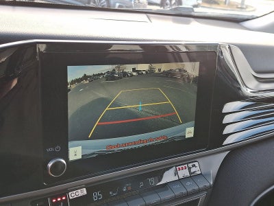 2025 Toyota Camry LE AWD (Natl)