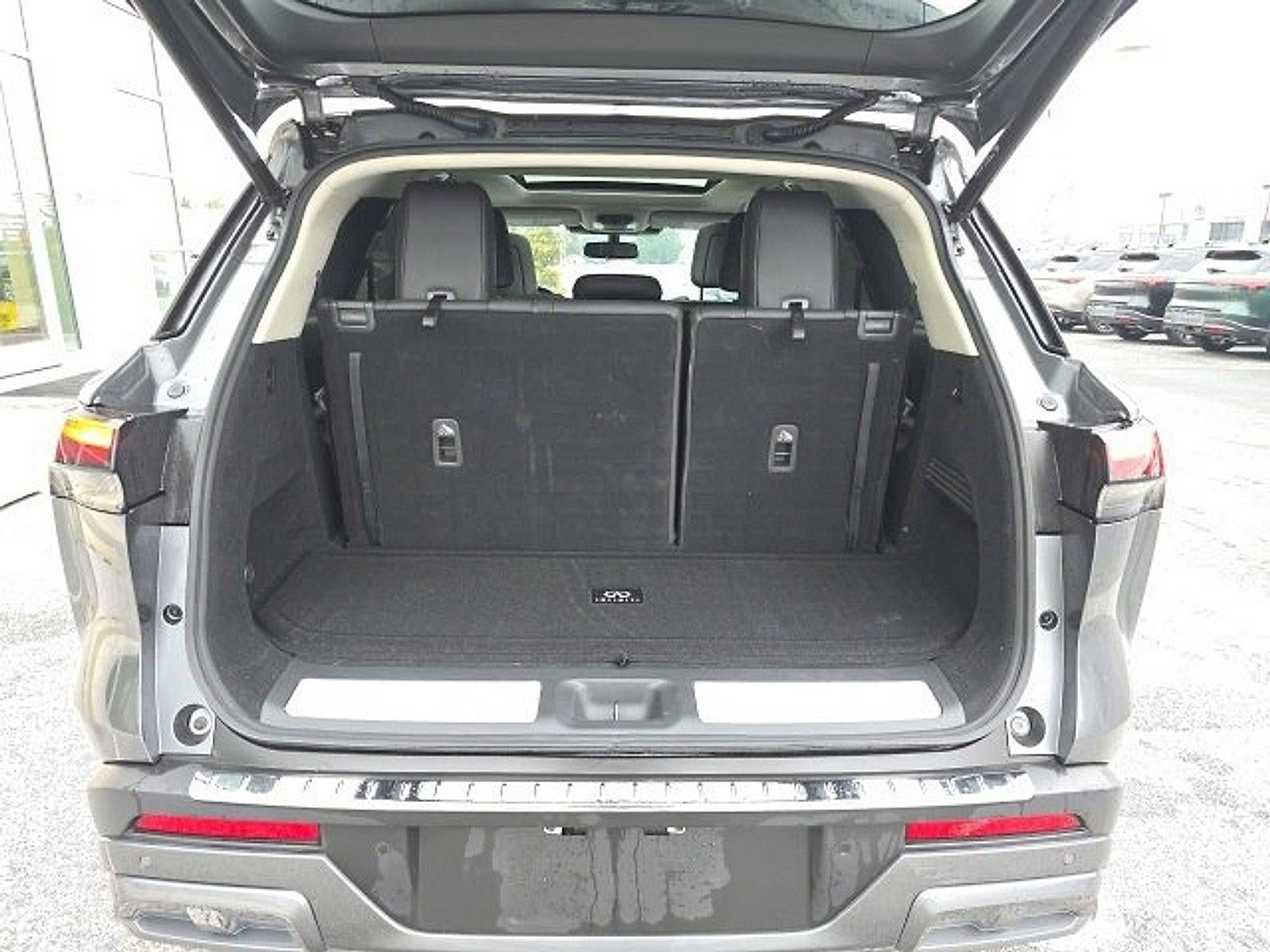 2022 INFINITI QX60 LUXE AWD