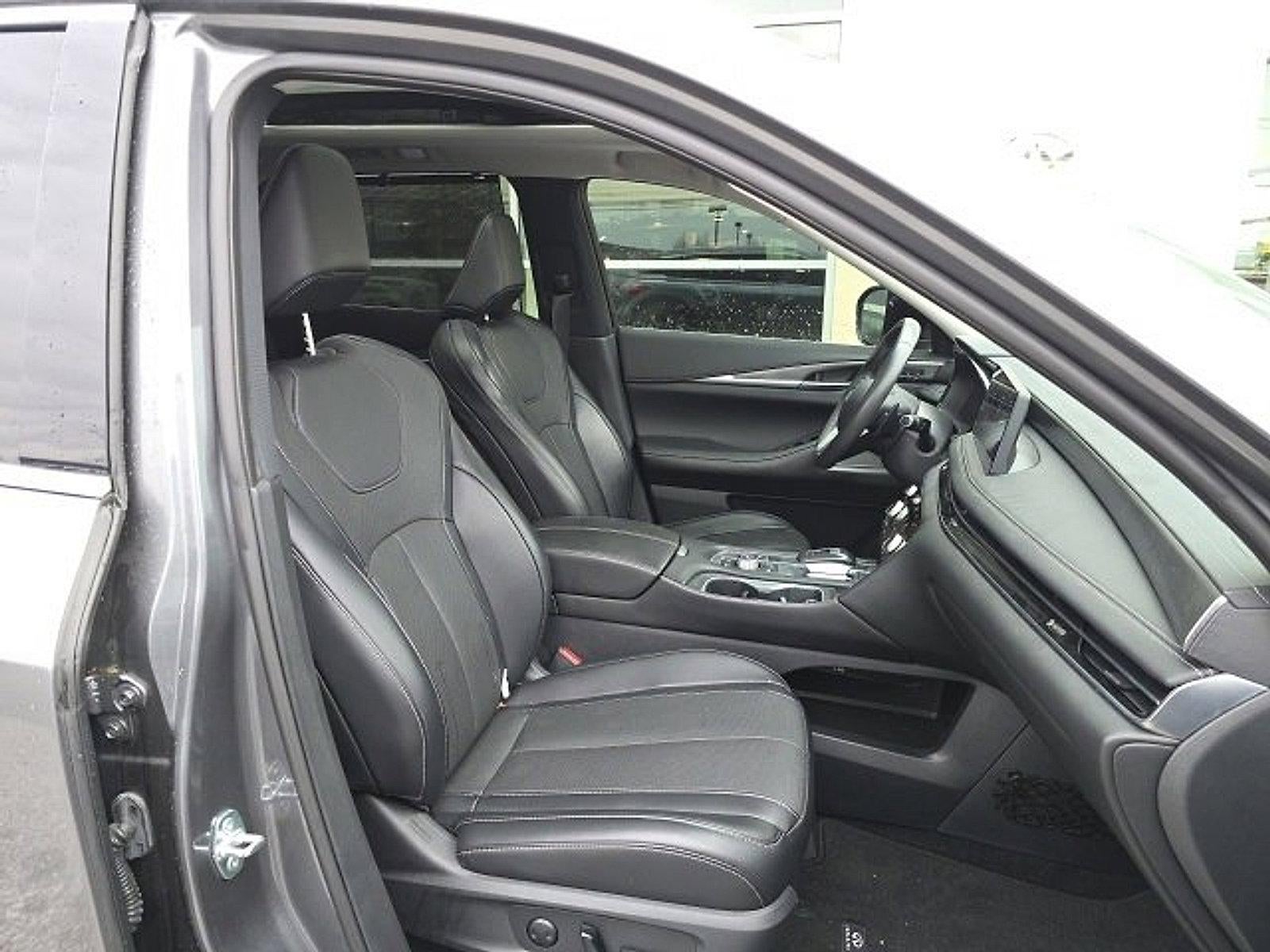 2022 INFINITI QX60 LUXE AWD