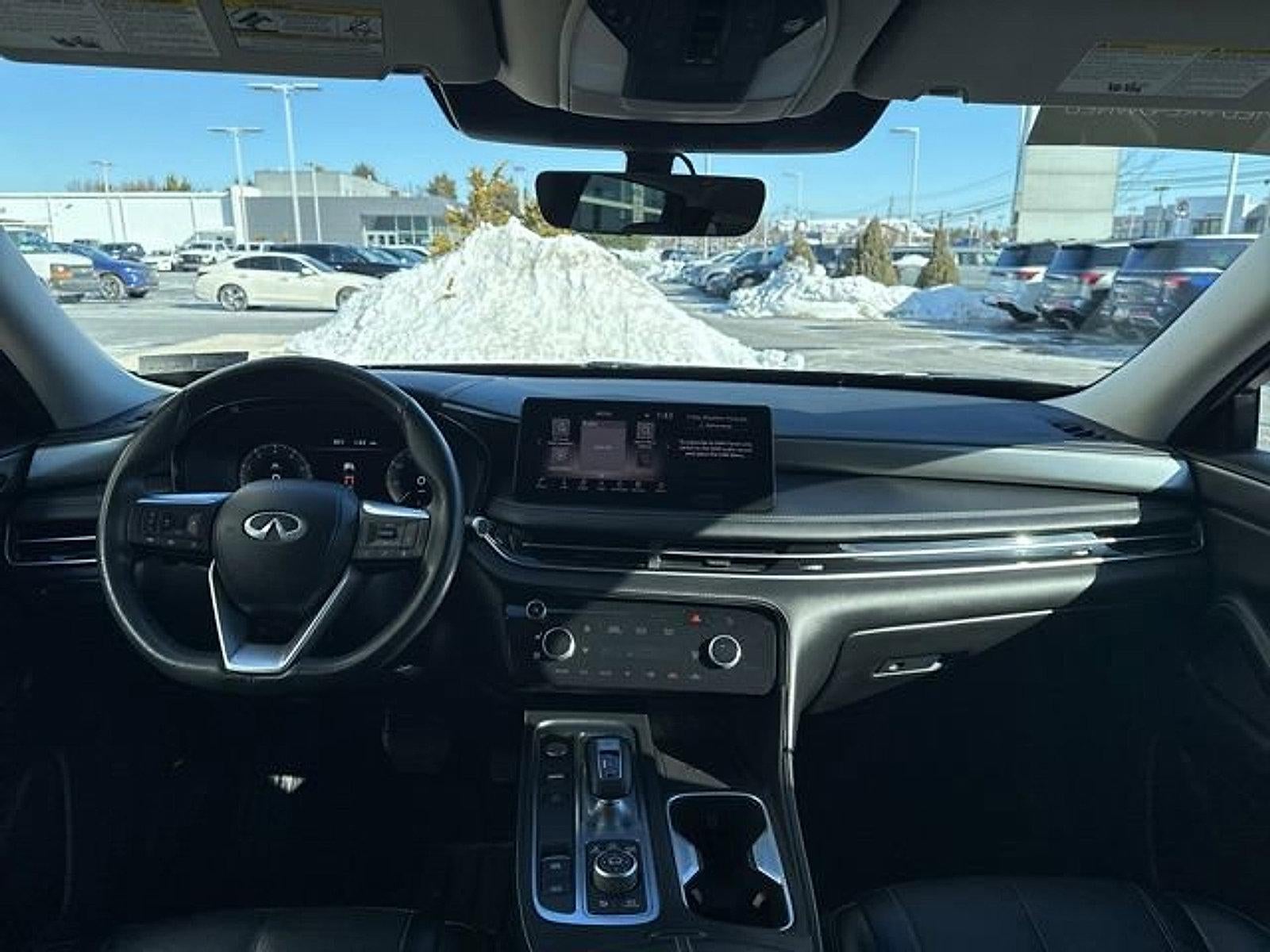 2023 INFINITI QX60 LUXE AWD