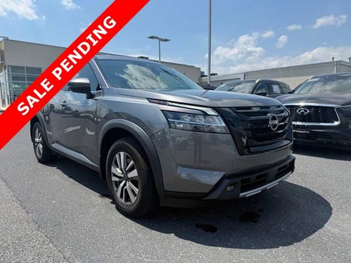 2022 Nissan Pathfinder SL 4WD