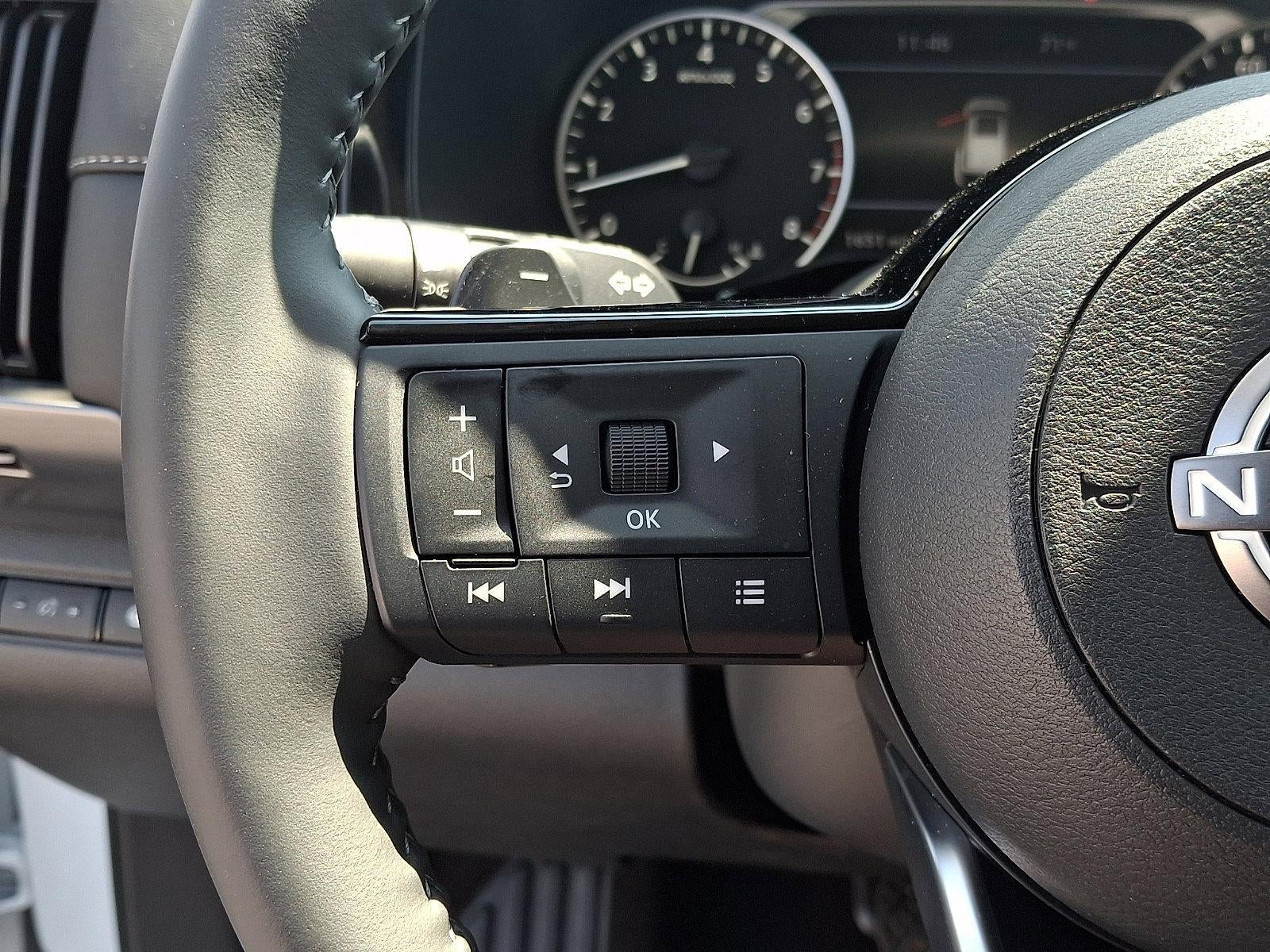 2025 Nissan Pathfinder SL 4WD