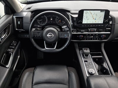 2024 Nissan Pathfinder SL 4WD