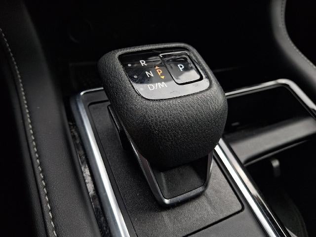 2024 Nissan Pathfinder SL 4WD