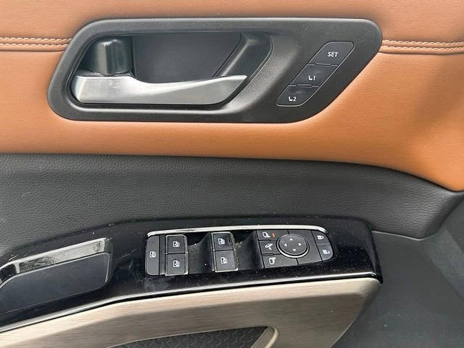2023 Nissan Pathfinder Platinum 4WD