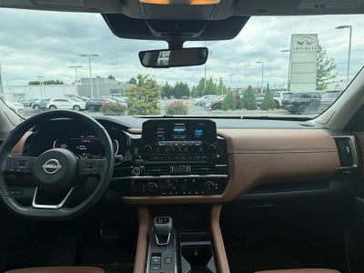 2023 Nissan Pathfinder Platinum 4WD