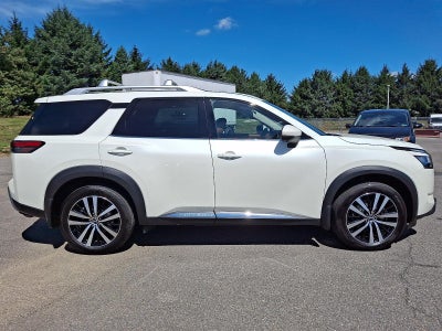 2023 Nissan Pathfinder Platinum 4WD